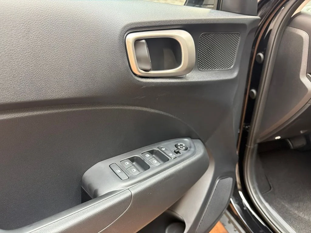 New 2026 Onyx Black Hyundai SEL image 23