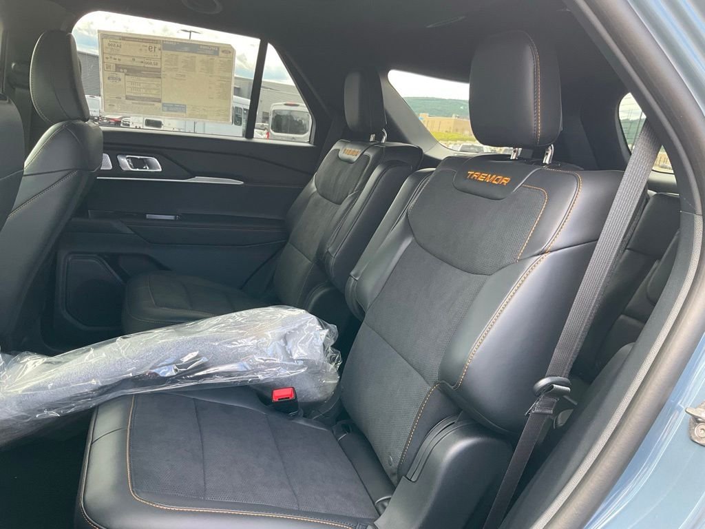 New 2026 Vapor Blue Metallic Ford Tremor® image 21