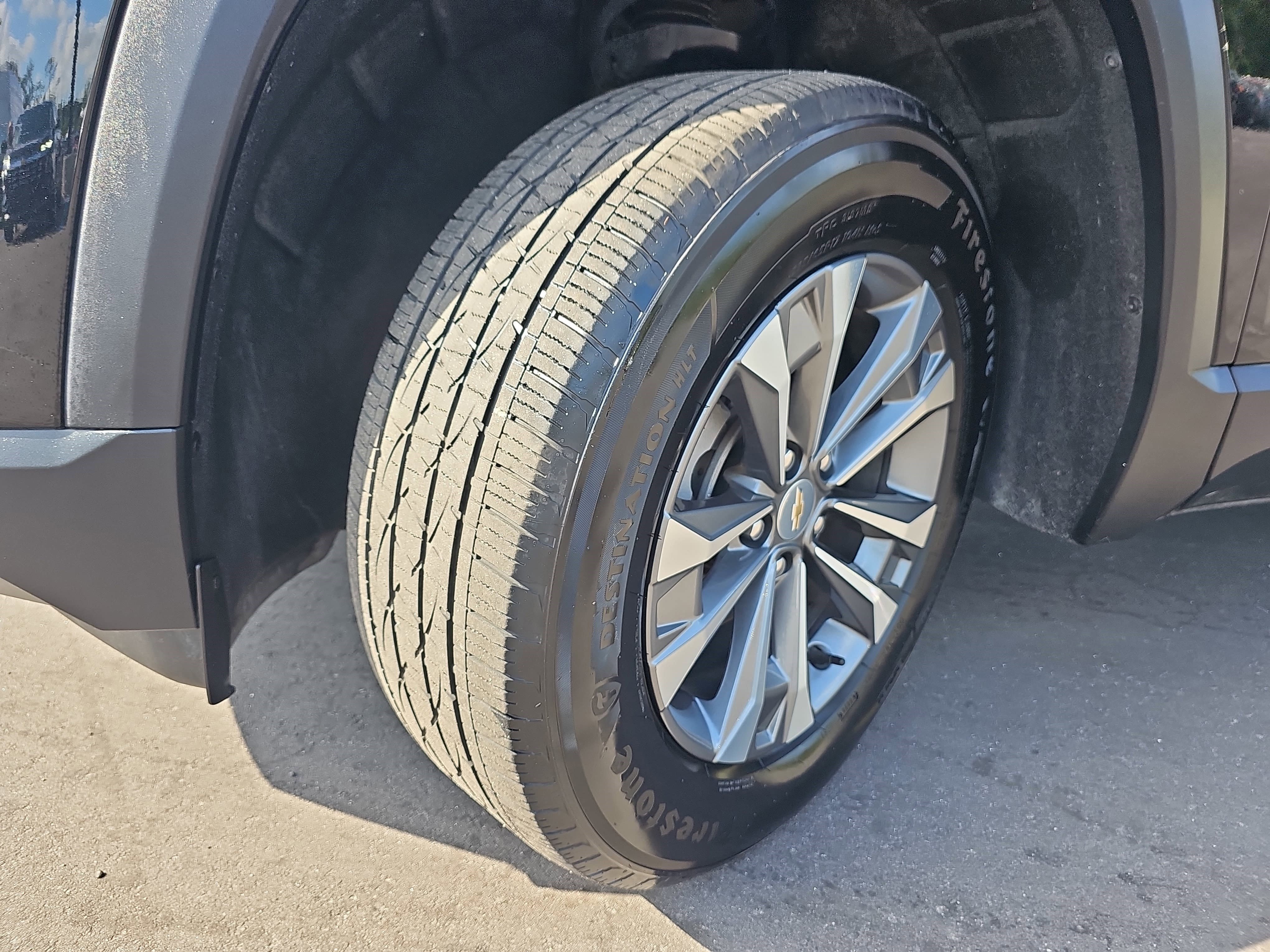 2025 Chevrolet Equinox LT - Photo 31