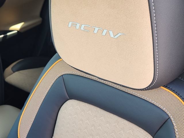 New 2027 Mosaic Black Metallic Chevrolet ACTIV image 16