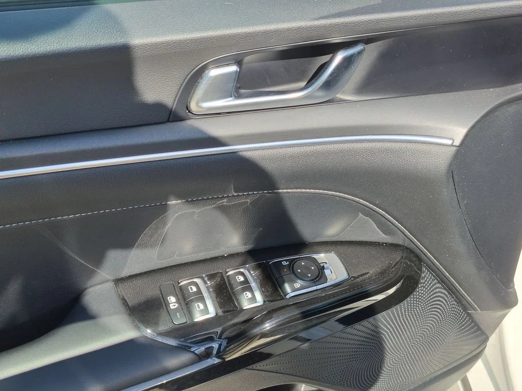 Used 2025 White Kia GT-Line image 11