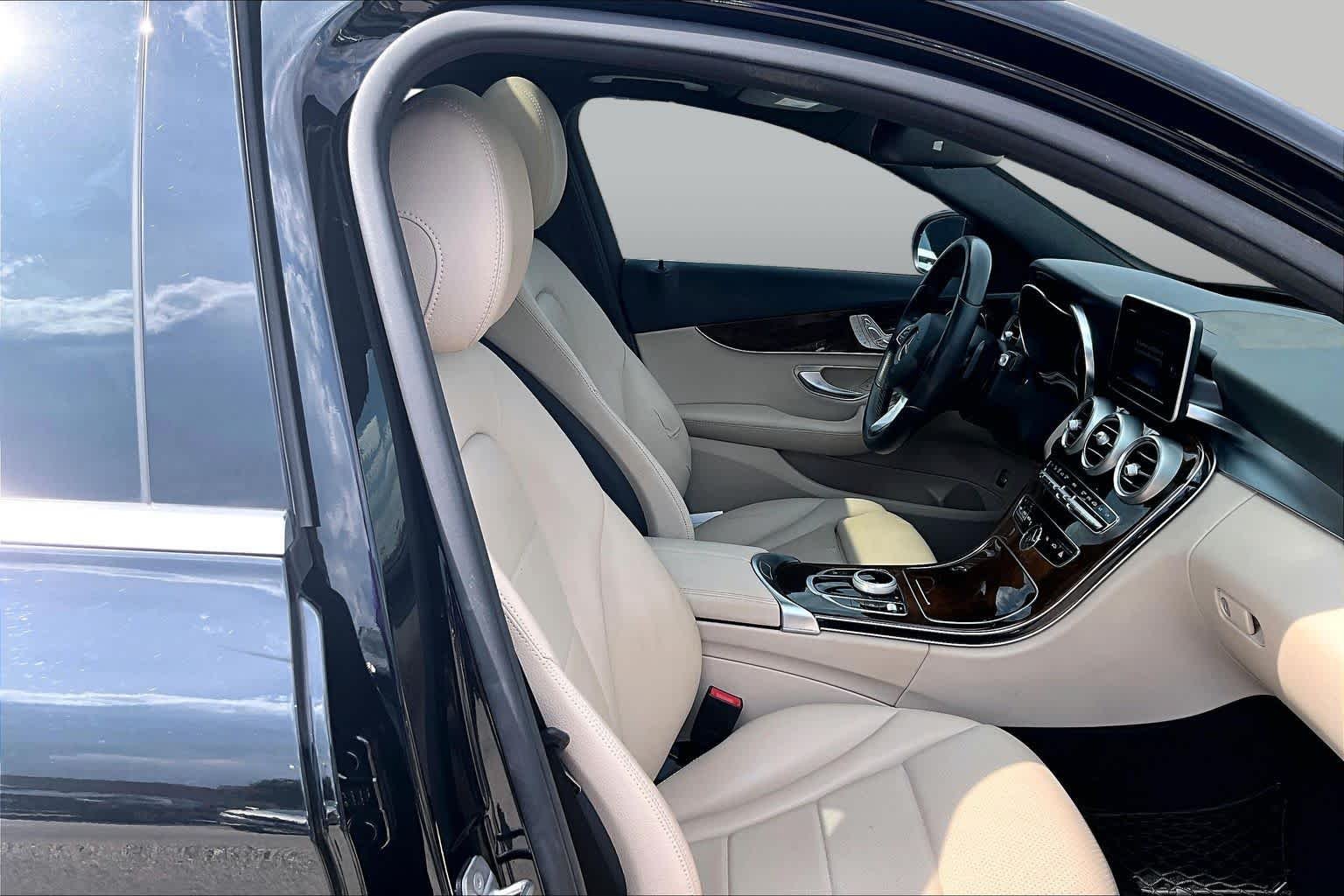 Used 2018 BLACK Mercedes-Benz C 300 image 9