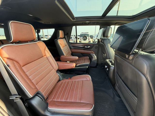 Used 2023 White GMC Denali Ultimate image 17