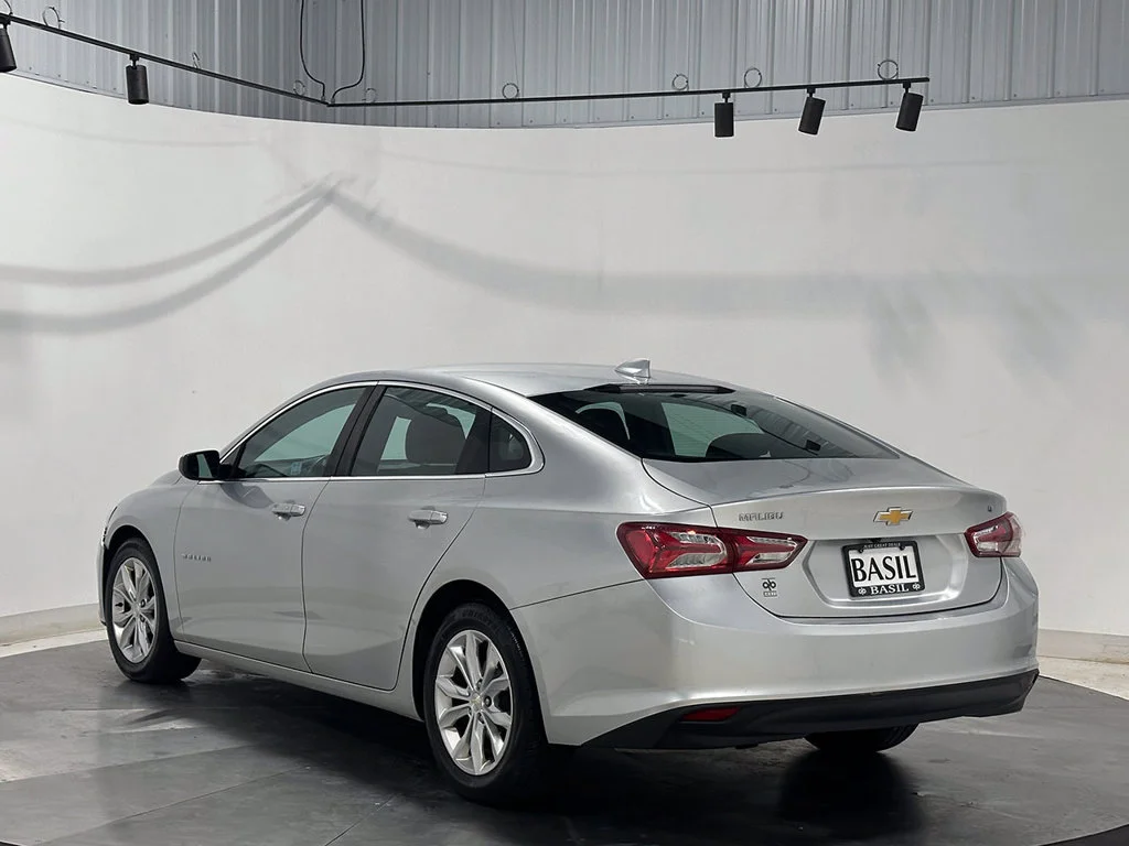 Used 2020 SILVER ICE METALLIC Chevrolet LT image 13