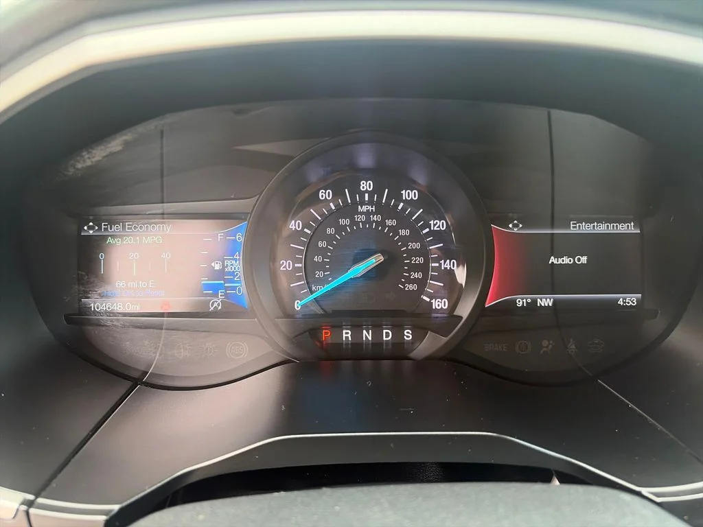 Used 2020 Oxford White Ford SEL image 16