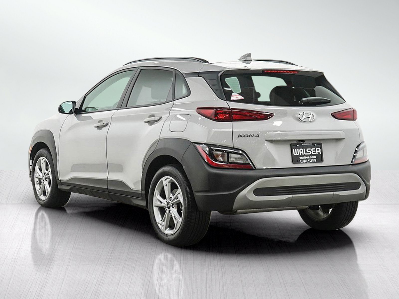 Certified Used 2023 Cyber Silver Hyundai SEL Auto FWD image 4