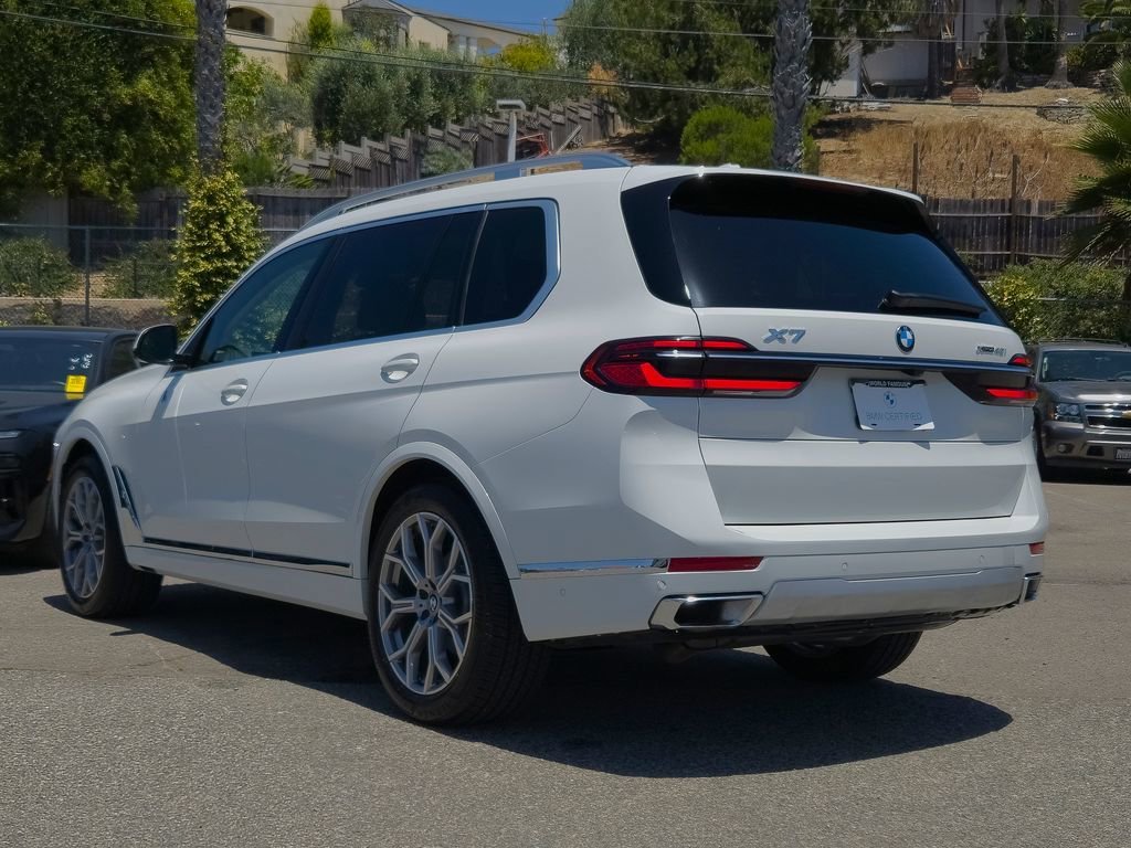 Used 2024 Alpine White BMW xDrive40i image 25