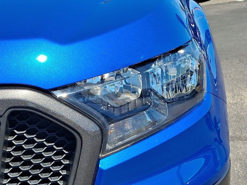 Used 2020 Lightning Blue Metallic Ford XLT image 9