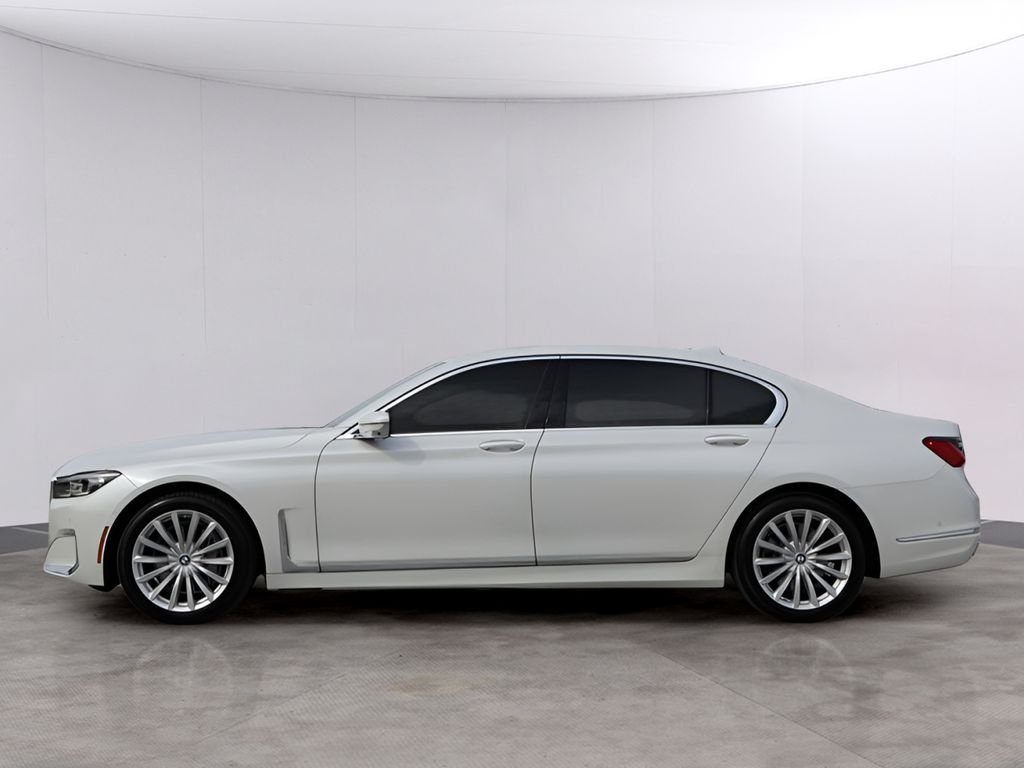 Used 2021 Mineral White Metallic BMW 740i xDrive image 4