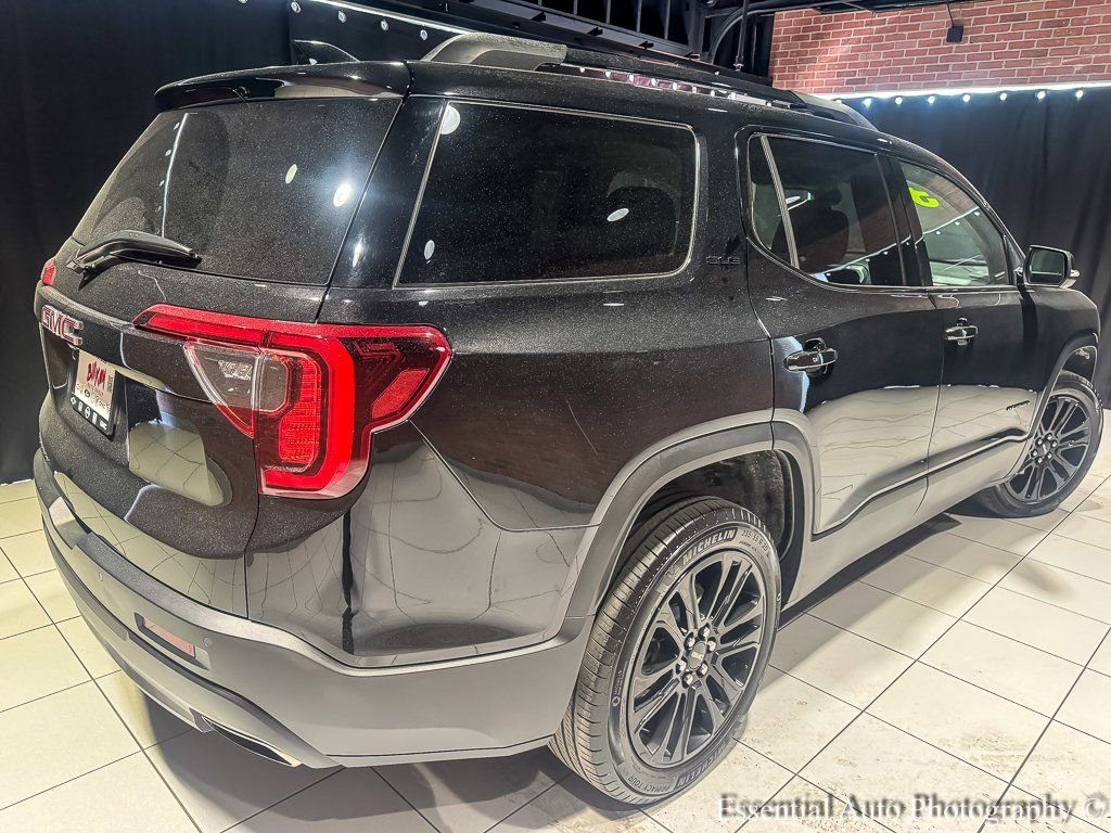 2023 GMC ACADIA - Image 11