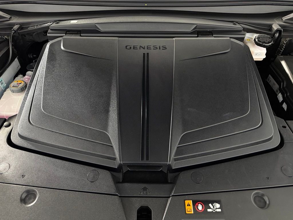 Used 2023 Black Genesis Advanced image 35