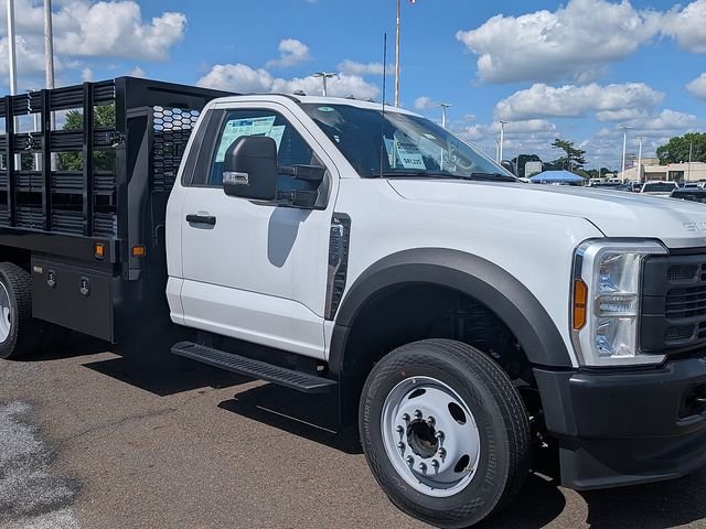 New 2026 Oxford White Ford F-550® XL image 7