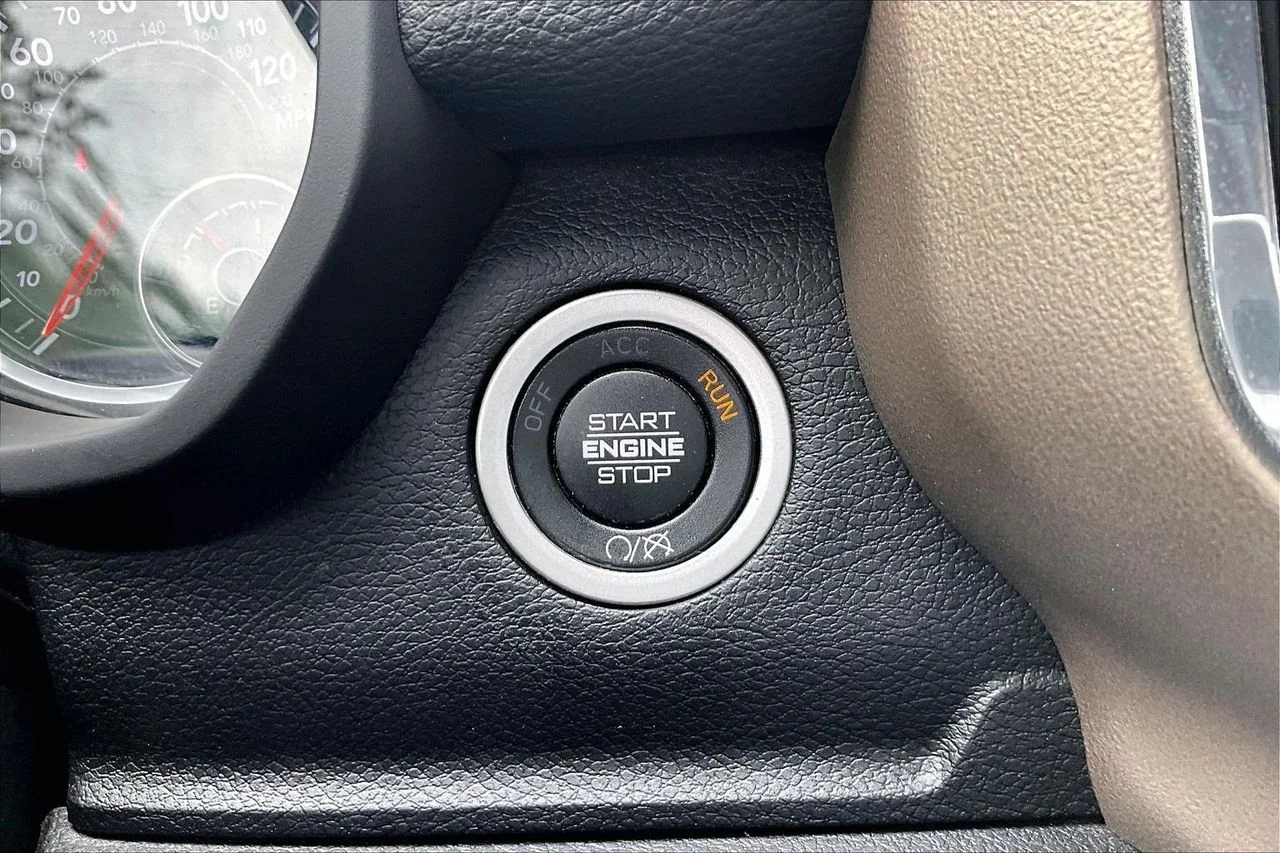 Used 2023 Blue Ram Laramie image 27
