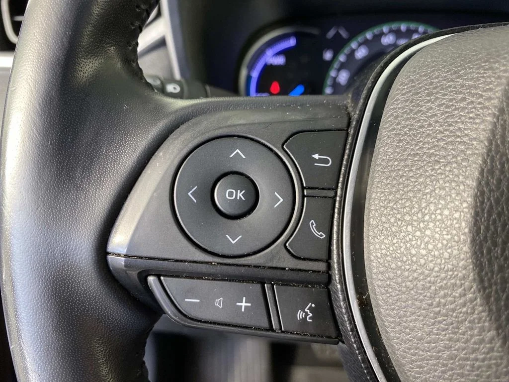Used 2020 Blue Toyota XSE image 17
