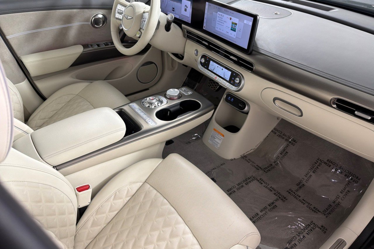 Used 2023 BLACK Genesis Performance image 15