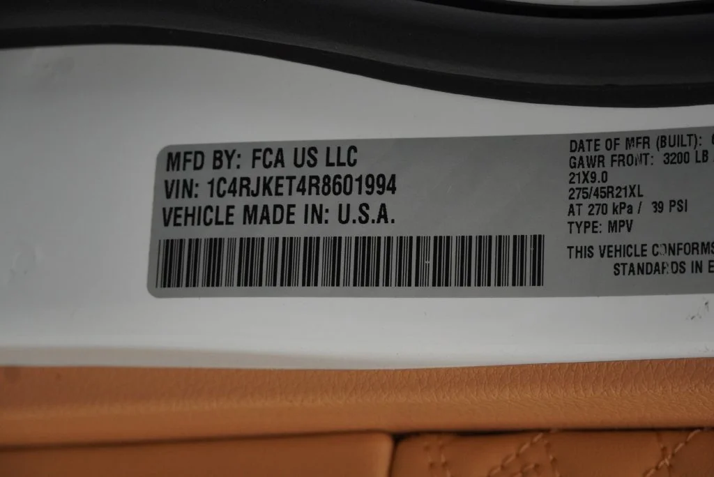 Used 2024 White Jeep Summit Reserve image 50