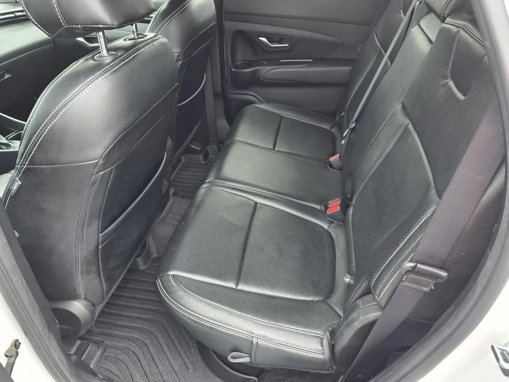 Used 2022 Ice White Hyundai SEL Premium image 10
