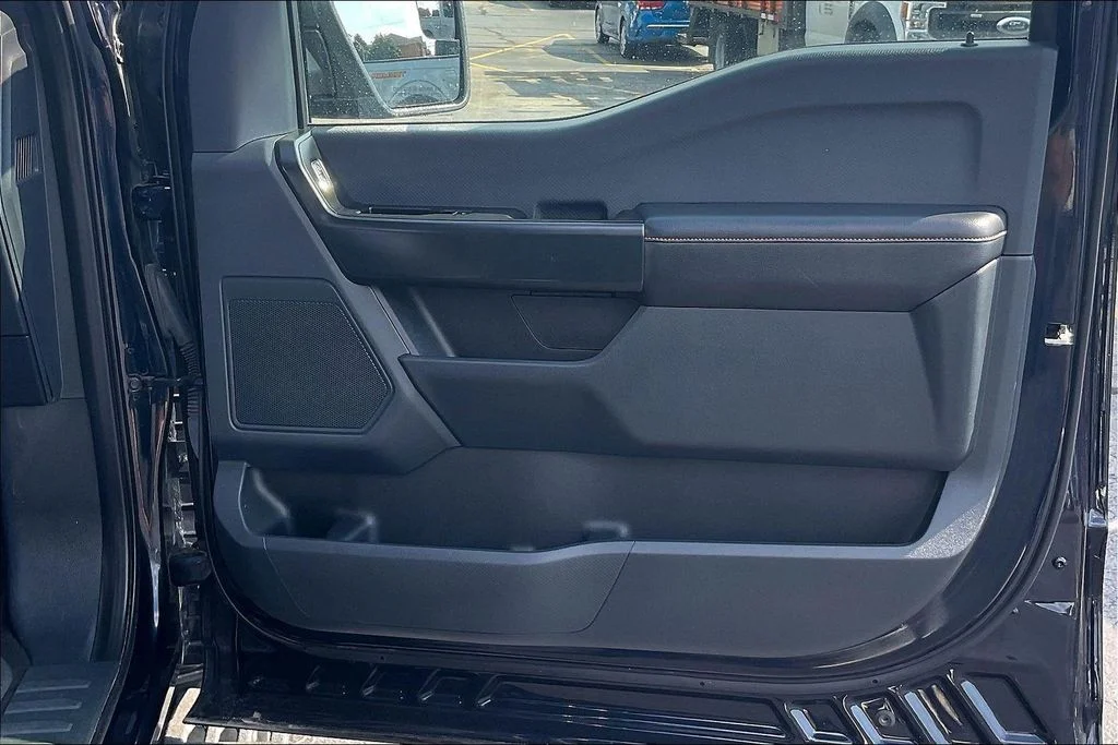 Used 2022 Blue Ford Tremor image 23
