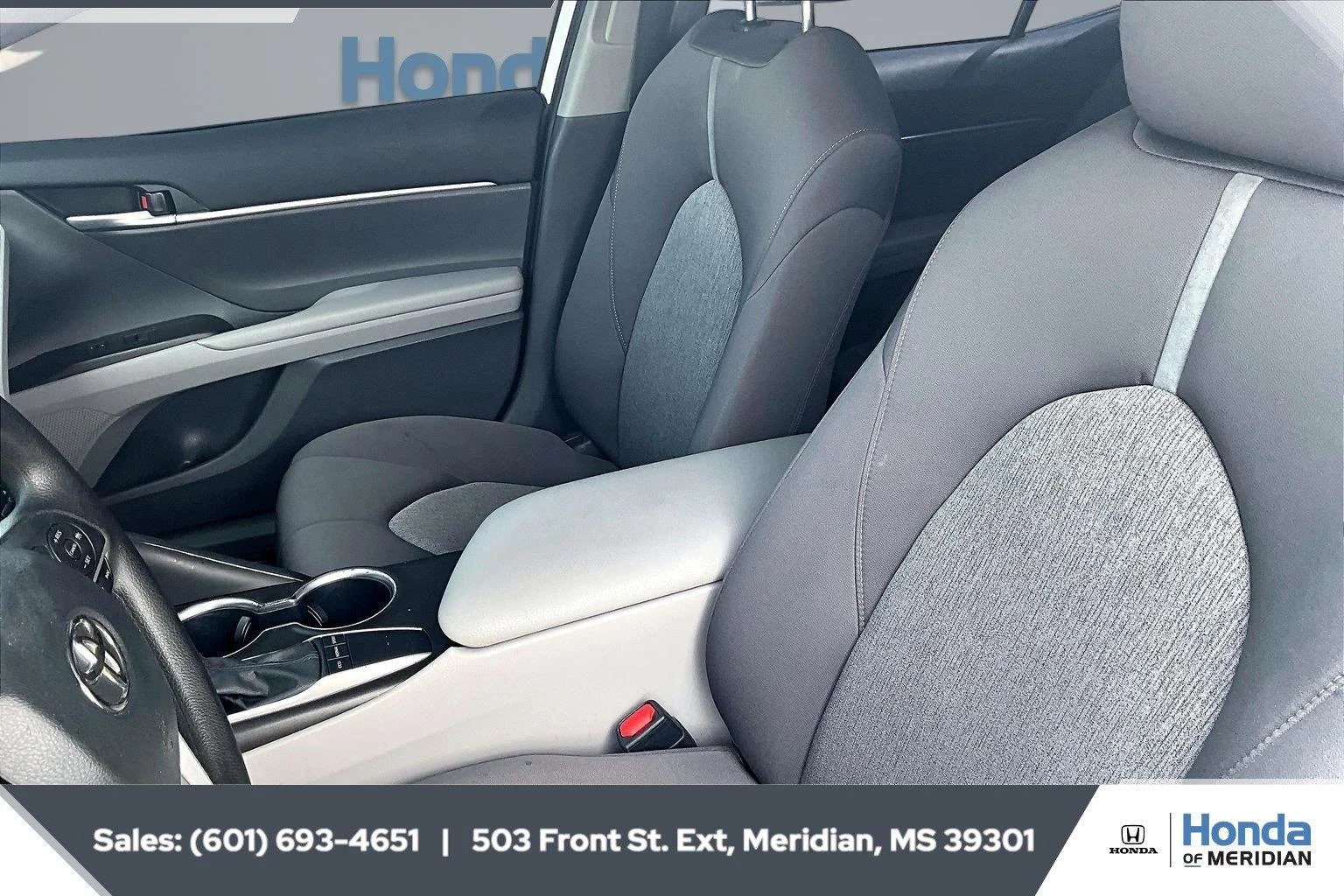 Used 2024 Ice Cap Toyota LE image 18