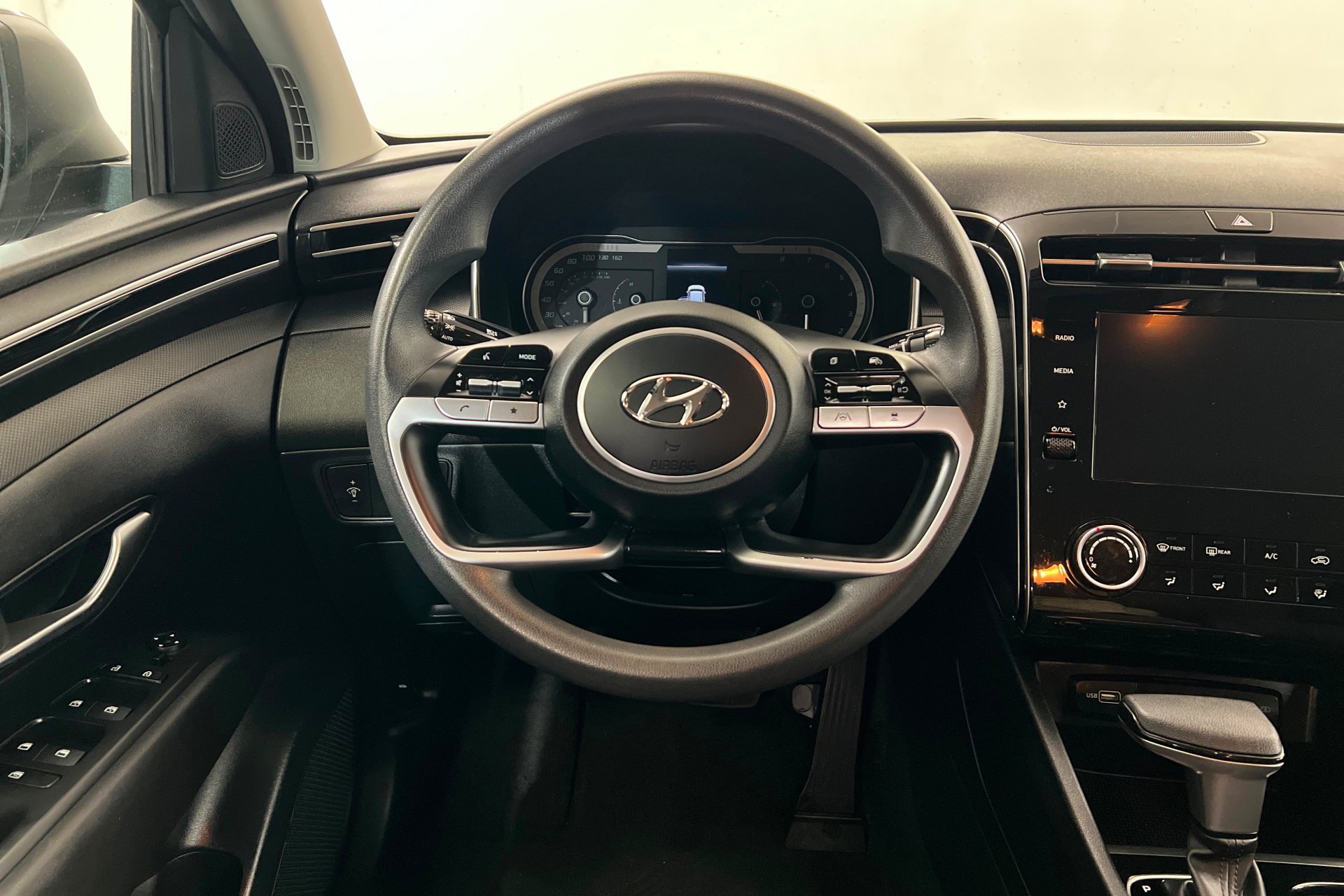 Used 2022 Portofino Gray Hyundai SEL image 13