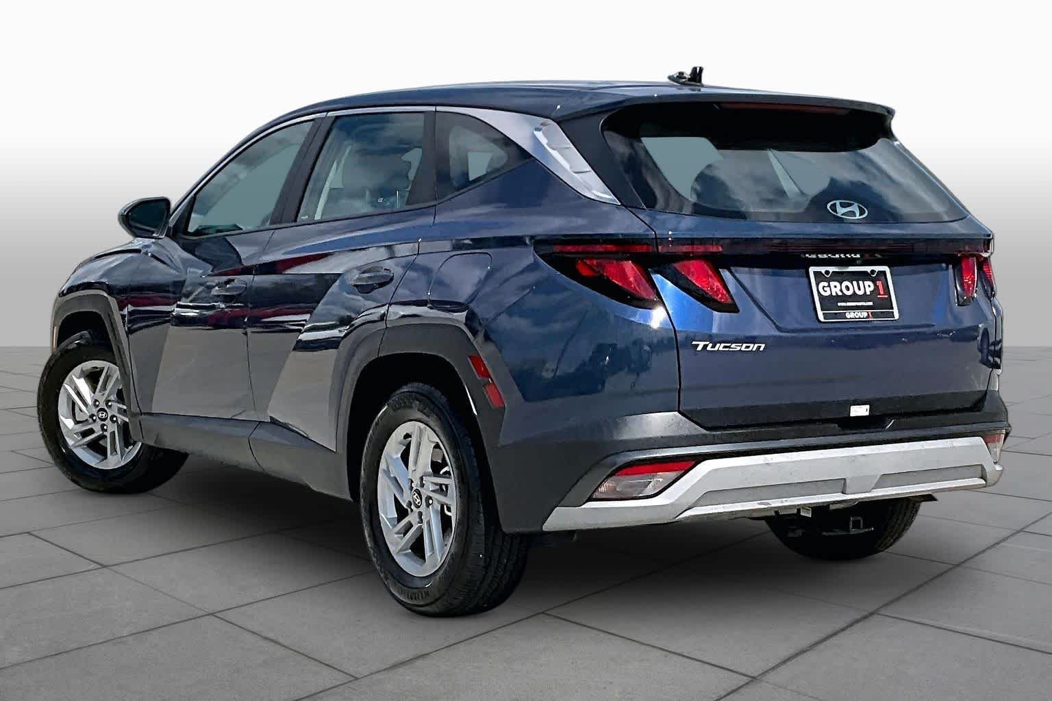Used 2025 Atlantis Blue Hyundai SE image 10