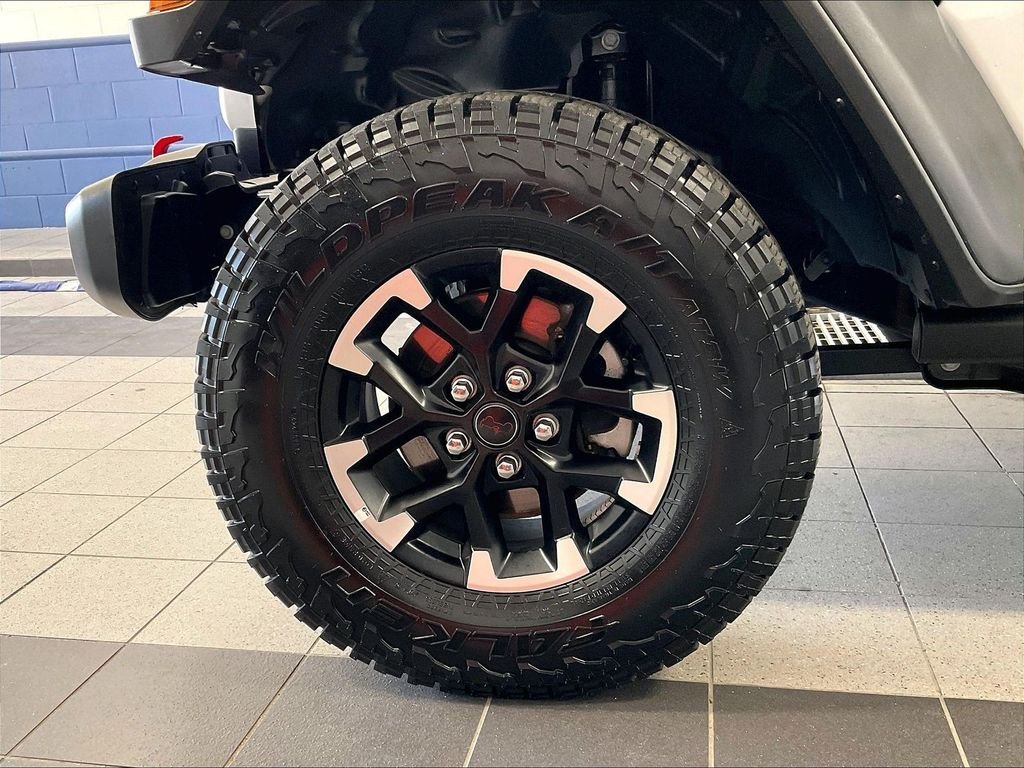 Used 2026 White Jeep Rubicon image 7