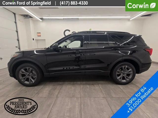 New 2026 Agate Black Metallic Ford Active image 2
