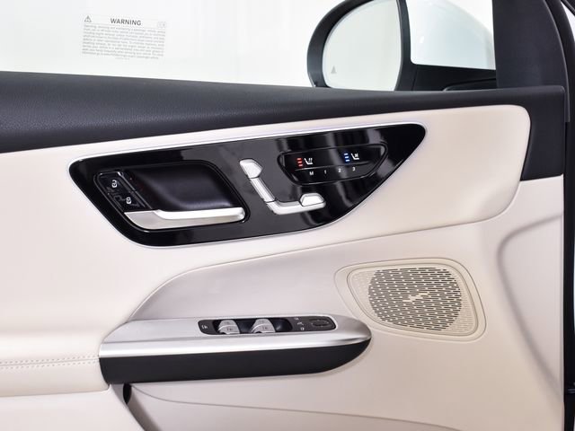 New 2026 Polar White Mercedes-Benz GLC 300 image 55