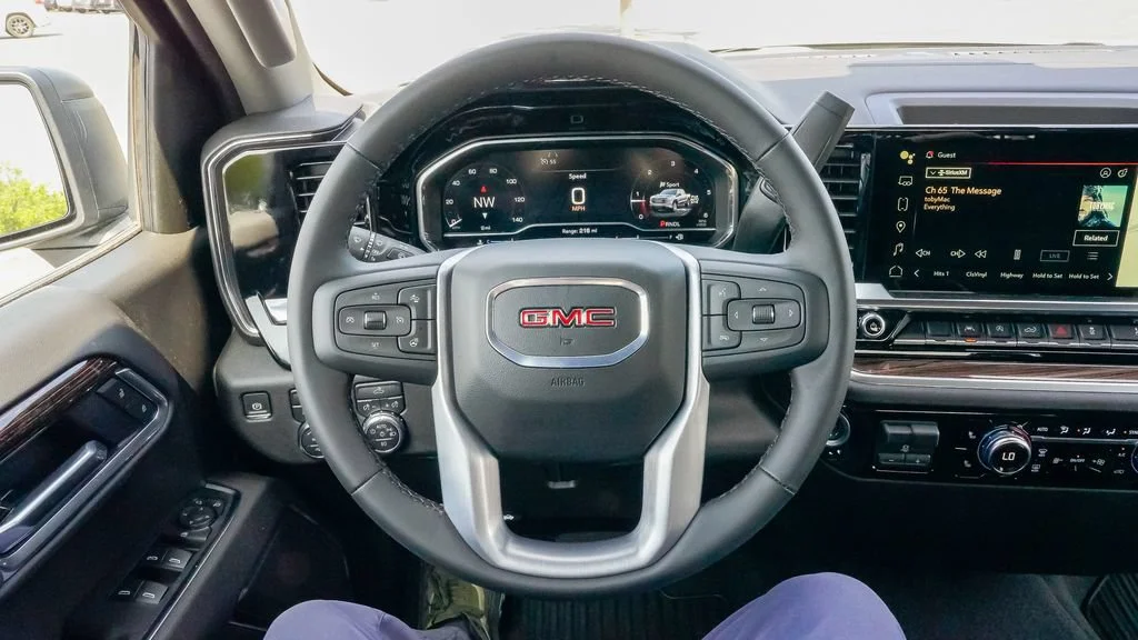 New 2026 Sterling Metallic GMC Elevation image 25