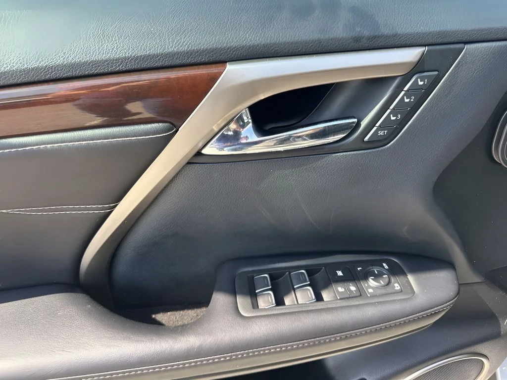 Used 2018 Silver Lexus 350 image 27