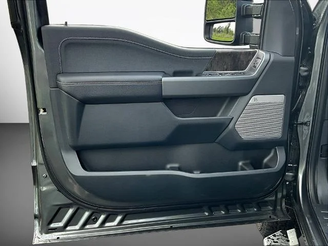 New 2026 Carbonized Gray Metallic Ford F-250® Lariat® image 58