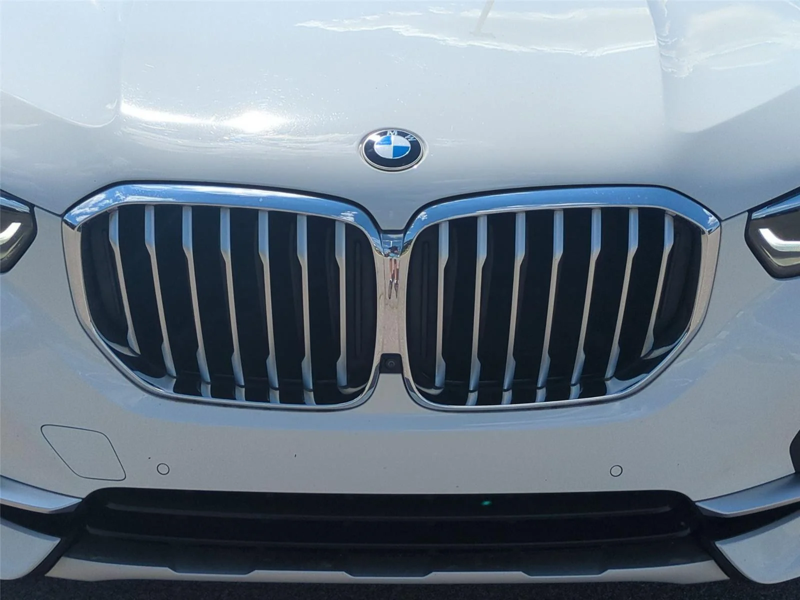 Used 2022 Alpine White BMW sDrive40i image 14
