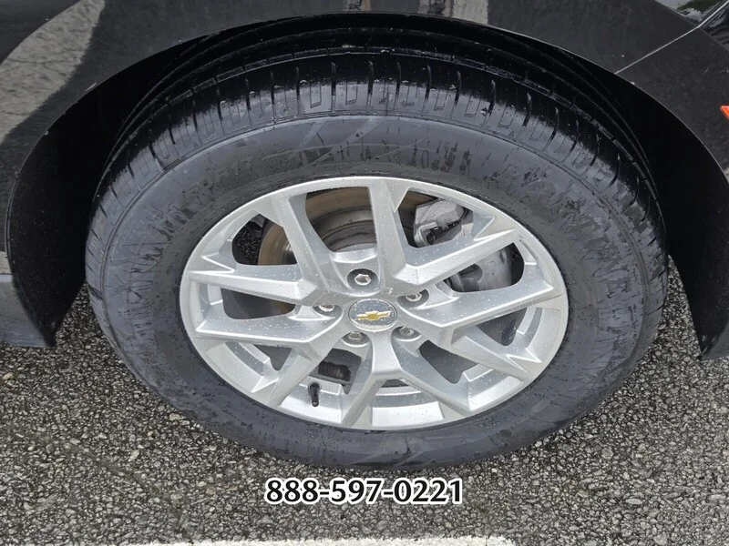 Used 2022 Black Metallic CHEVROLET LT image 19