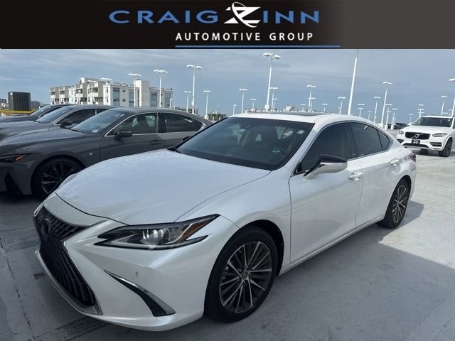 2025 Lexus ES 350 350's photo