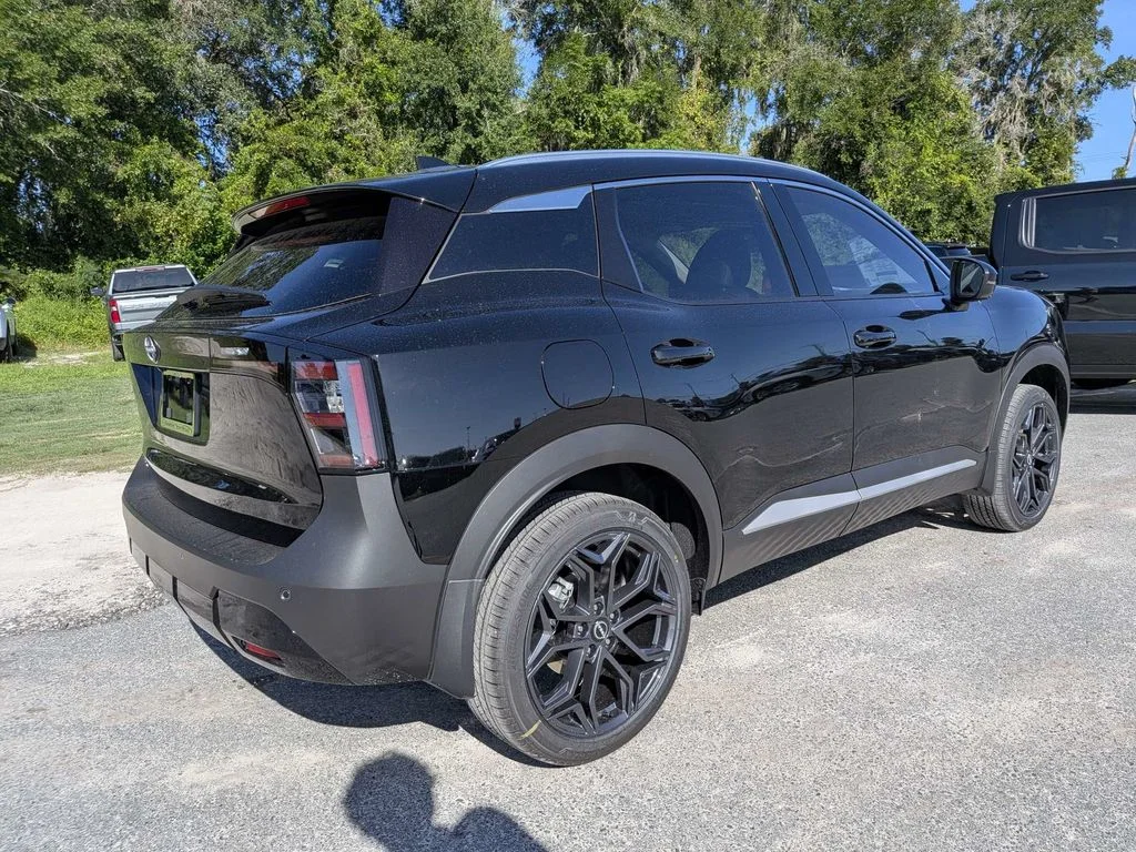 New 2027 Black Nissan SR image 3