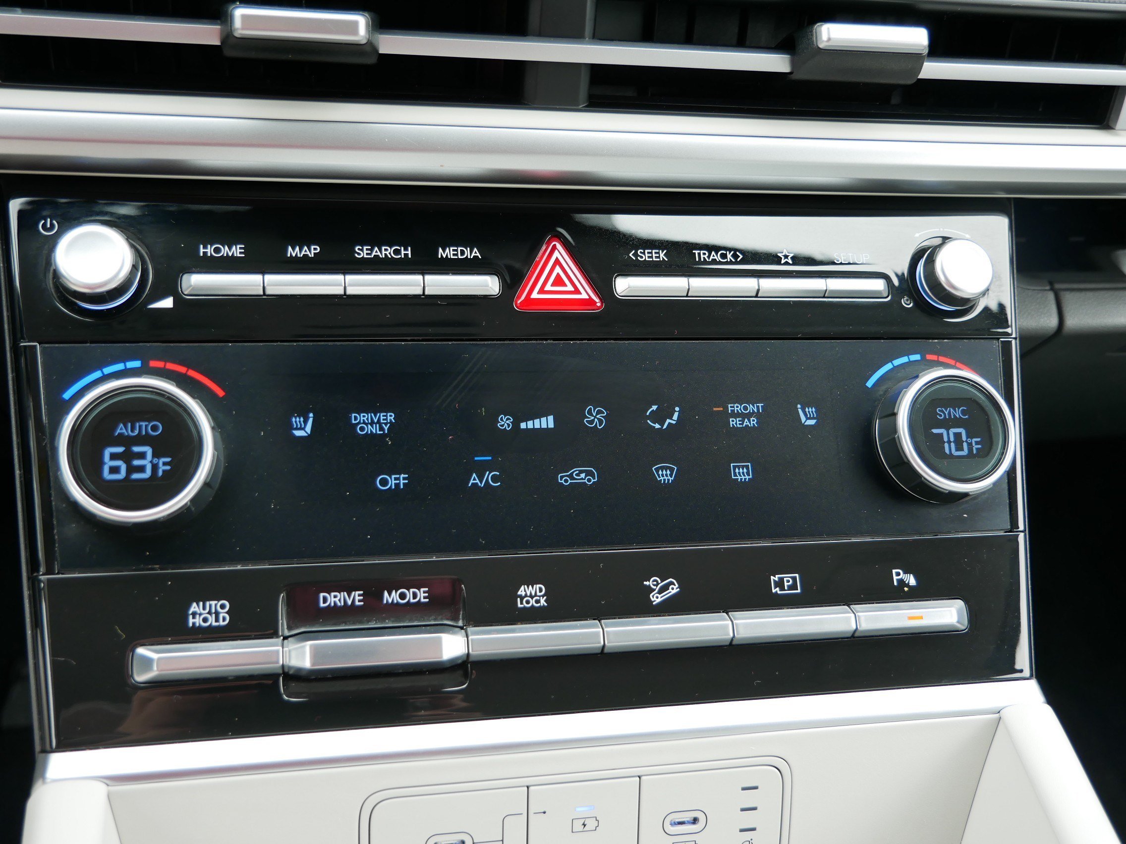 Certified Used 2024 Phantom Black Hyundai SEL image 22
