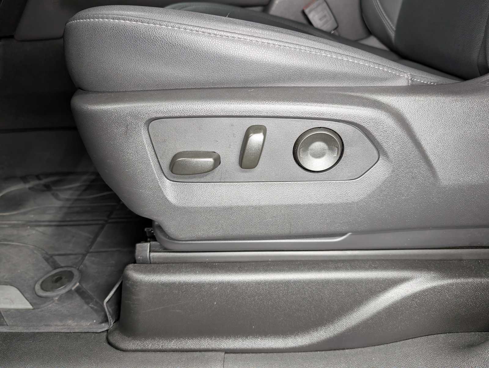2025 Chevrolet Tahoe Z71 - Photo 40