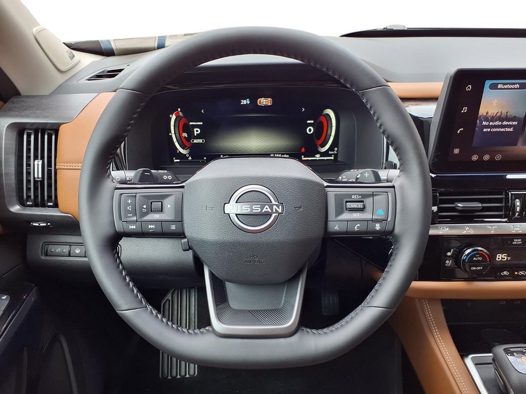 New 2026 Everest White Pearl Tricoat Nissan Platinum image 13