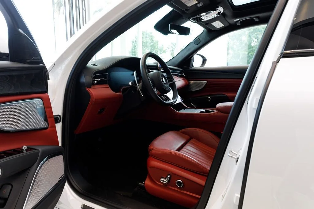 Used 2023 Bianco Maserati Modena image 9