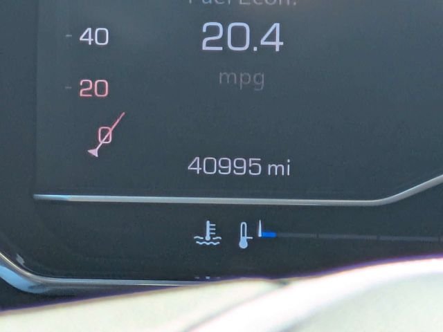 Used 2022 White GMC Elevation image 29