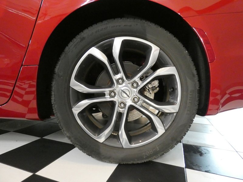 Used 2024 RED Chrysler Pinnacle FWD image 7