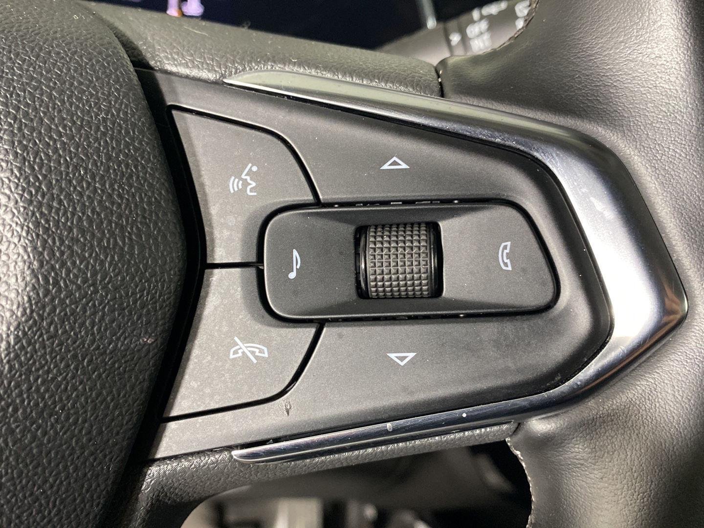 Used 2025 Mosaic Black Metallic Chevrolet ACTIV image 19
