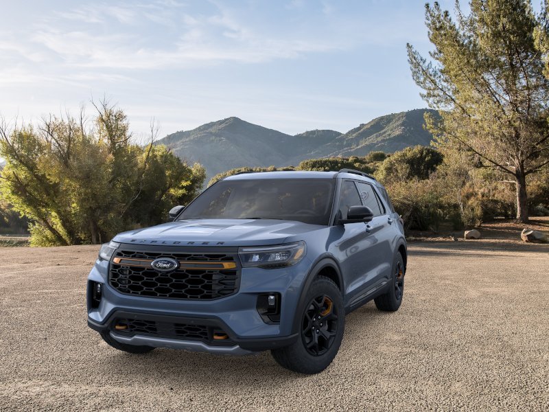 New 2026 Vapor Blue Metallic Ford Tremor® image 2