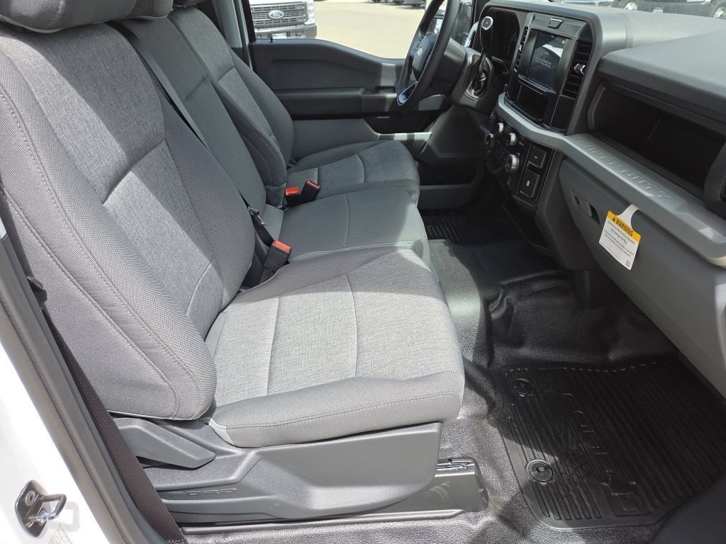New 2026 Oxford White Ford XL image 30