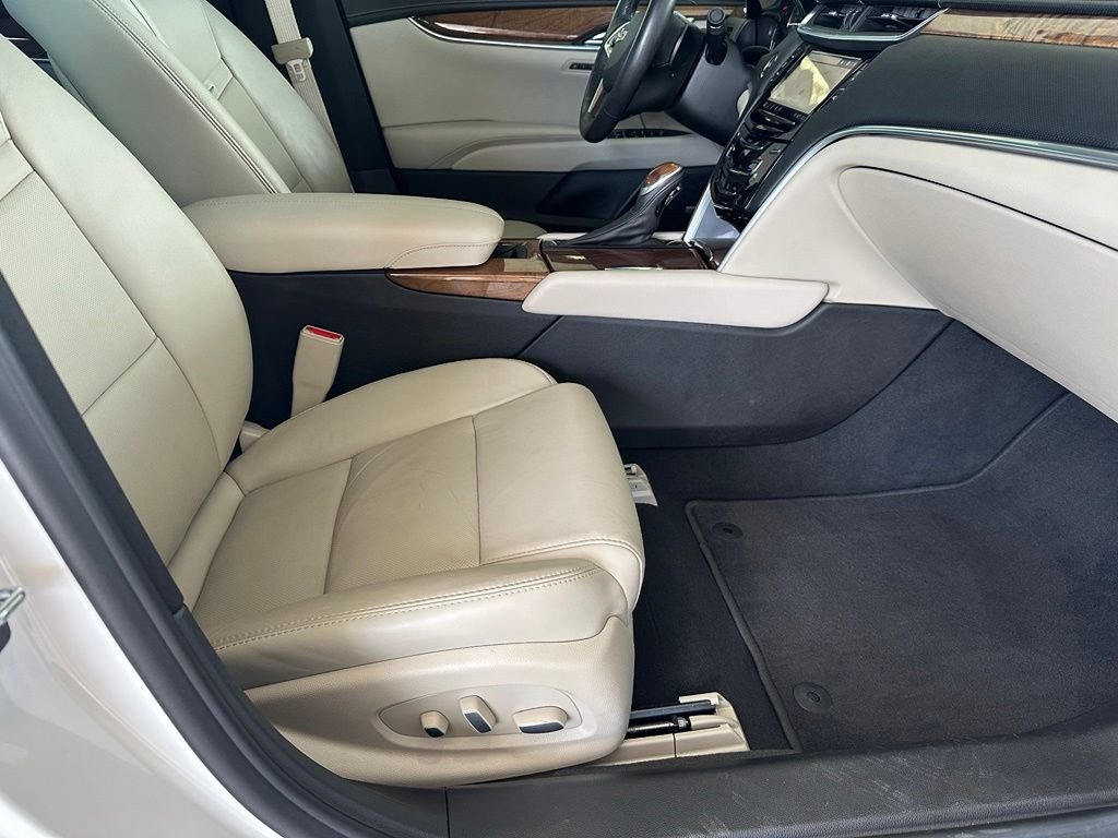 Used 2019 White Cadillac Luxury image 38