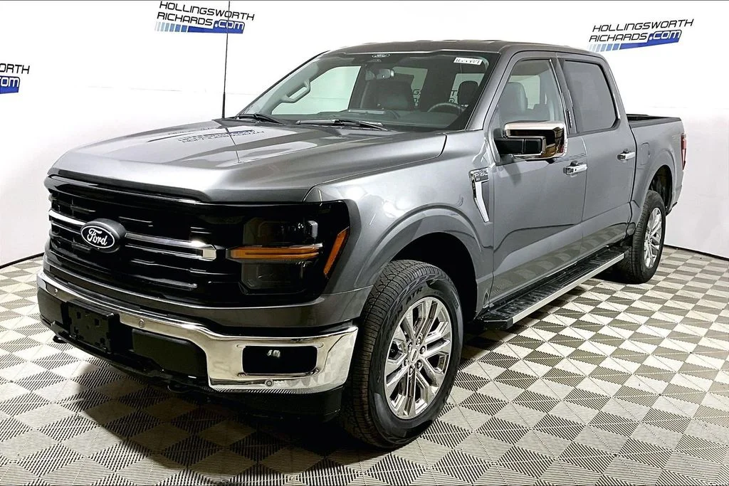 New 2026 Carbonized Gray Metallic Ford XLT image 1