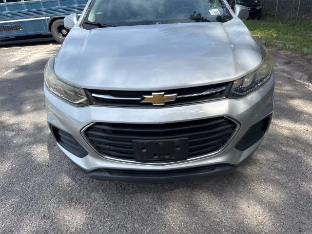 Used 2017 Silver Chevrolet LS image 5