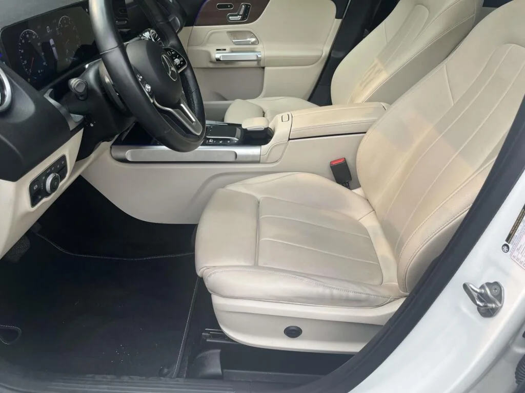 Certified Used 2023 Polar White Mercedes-Benz GLB 250 image 16