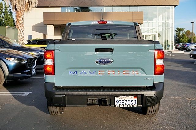 Used 2023 Blue Ford XLT image 9