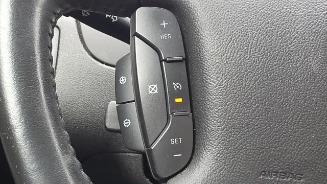 Used 2014 Silver Ice Metallic Chevrolet LS image 15